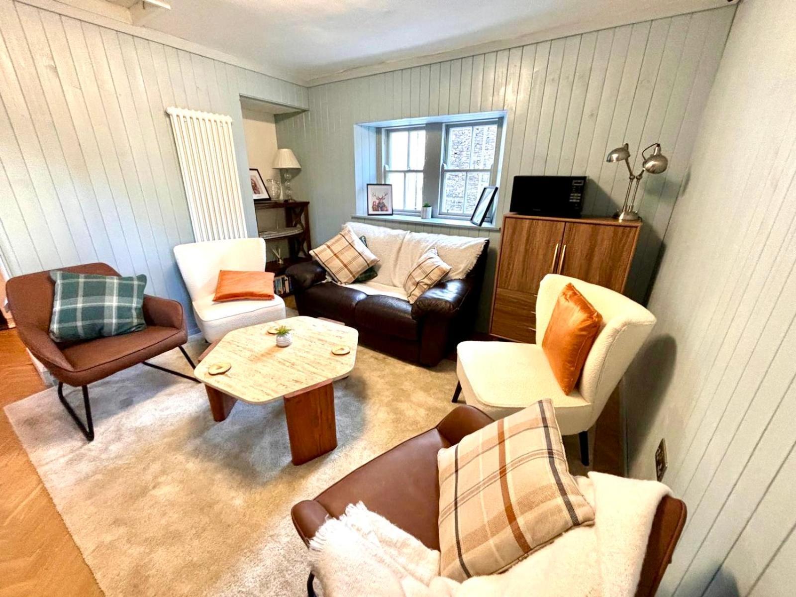'flora' In Allandale Holiday home *